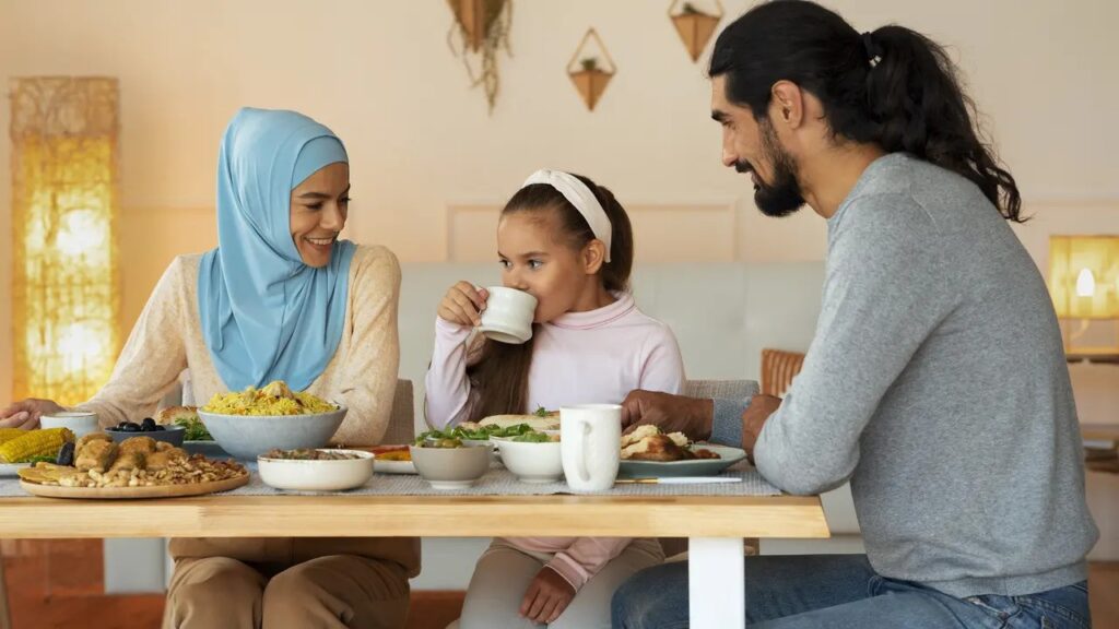 Di Usia Berapa Saat yang Tepat untuk Anak Belajar Berpuasa?