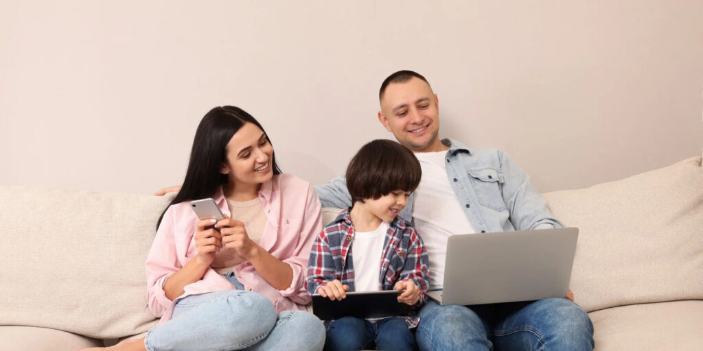 Fakta Mengejutkan! Waktu Terbaik Ajarkan Literasi Digital ke Anak Ternyata Bukan Saat SD