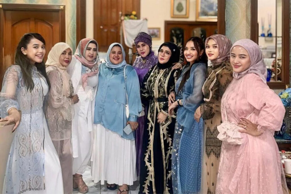 Elvy Sukaesih Mau Tambah Anak di Usia Senja, Dhawiya Malah Tolak!