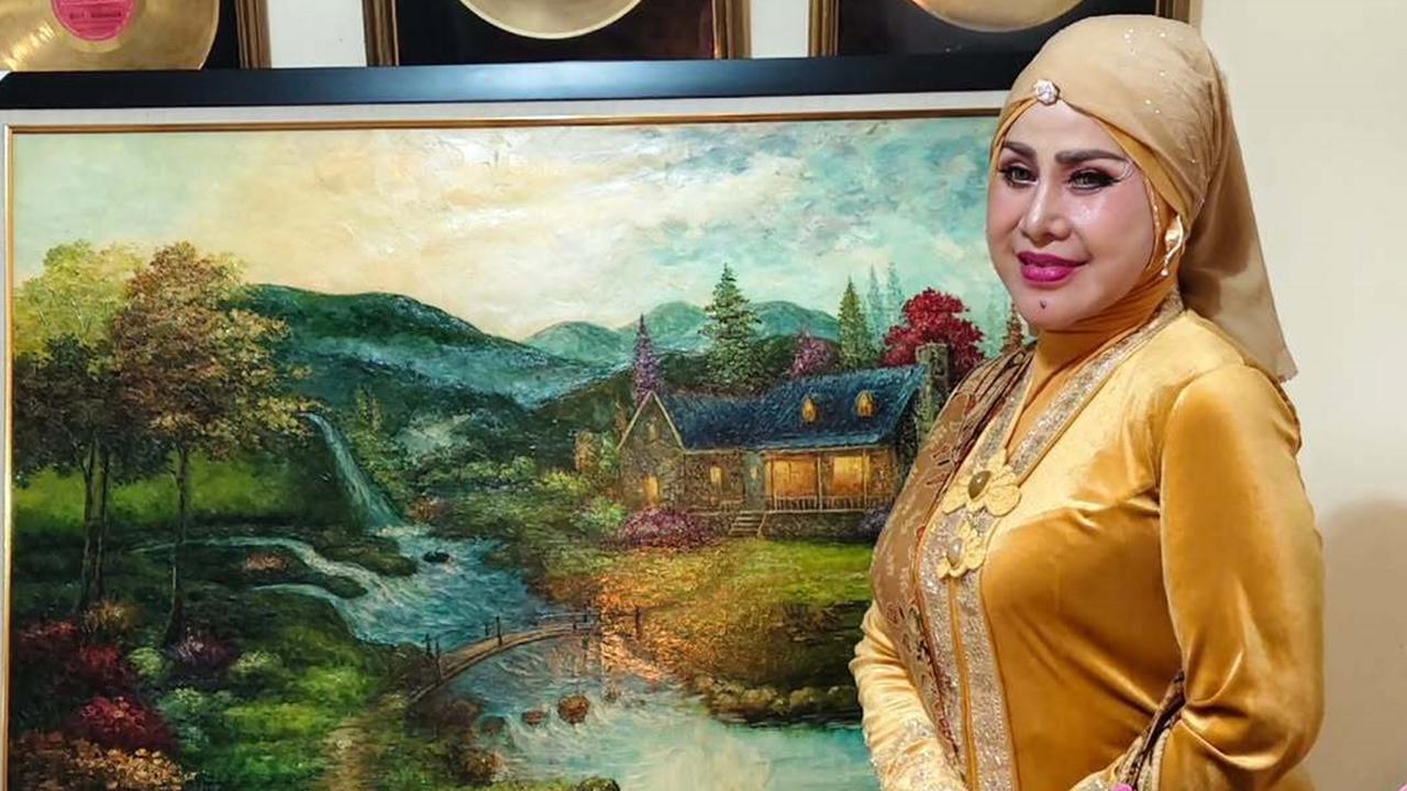 Elvy Sukaesih