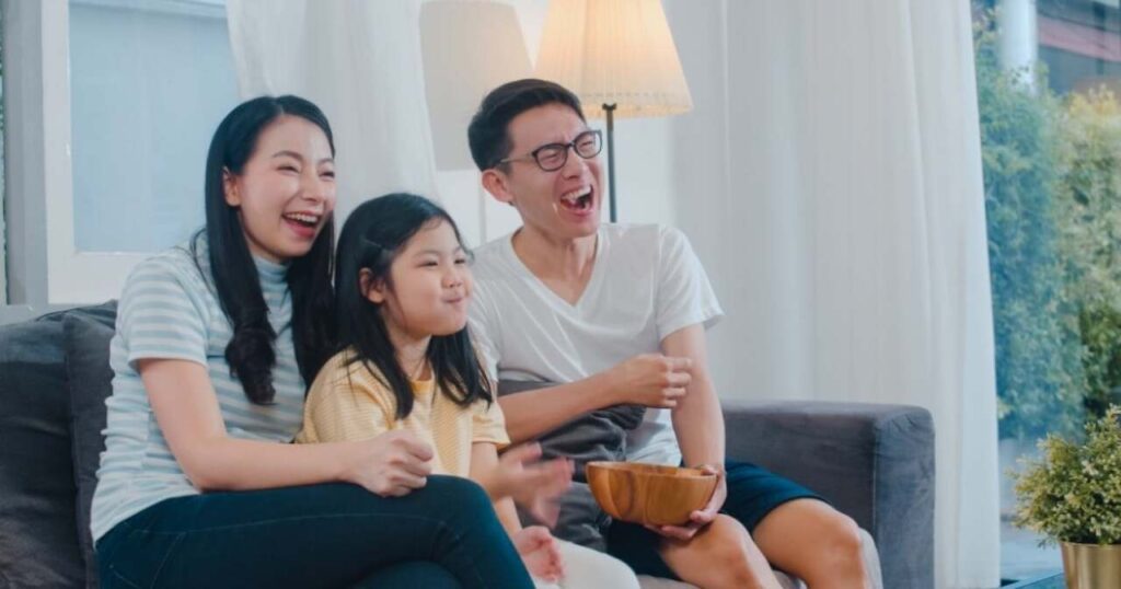 Dua-Duanya Kerja, Anak Terabaikan? Ini Fakta Mengejutkan soal Keluarga Dual Income!