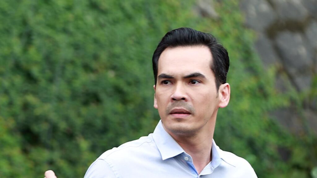 Atalarik Syach Cemas! Putra Sulung Masuk Usia Remaja, Kekhawatiran Ini Bikin Publik Tersentuh!
