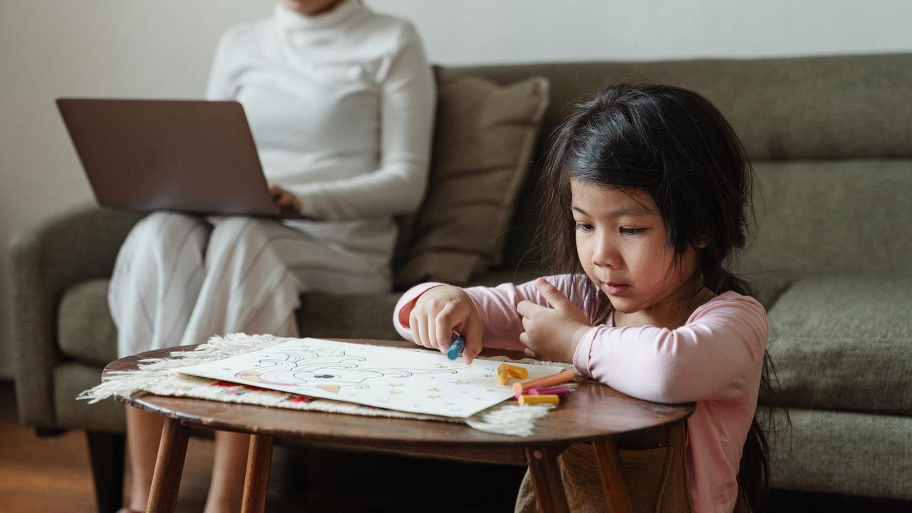 Anak Sulit Berkembang Optimal? Ini Peran Penting Ruang Aman di Usia 0–5 Tahun